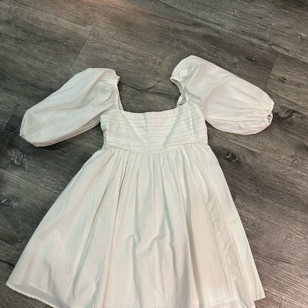 Abercrombie & Fitch White Puff Sleeve Dress